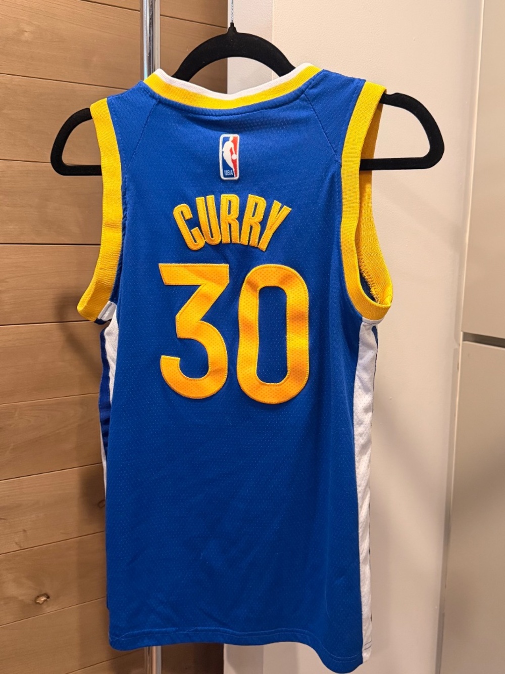 Nike Stephen Curry Golden State Warriors Jersey, Size Large YOUTH *used*